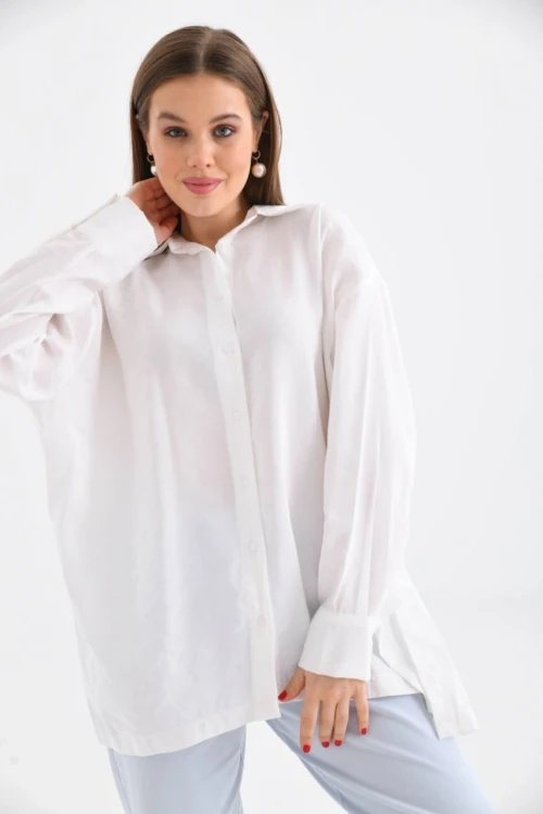 Şık Kadın Yan Yırtmaçlı Cepsiz Gömlek Kemik Beyaz - 23027