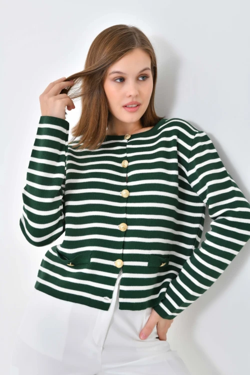 10334 KADIN ZÜMRÜT YAKASIZ CEP VE DÜĞME DETAYLI ÖRME CEKET