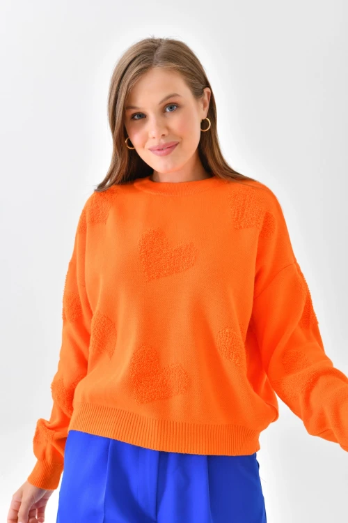 10318 KADIN PEMBE BİSİKLET YAKA KALP DESENLİ KAZAK