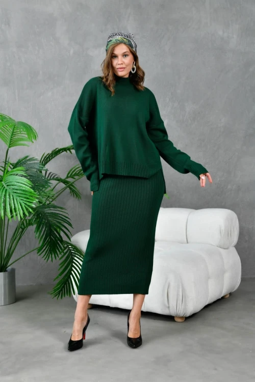 10270 KADIN ZÜMRÜT YÜKSEK BOYUNLU YIRTMAÇLI ARKASI UZUN ETEKLİ TAKIM