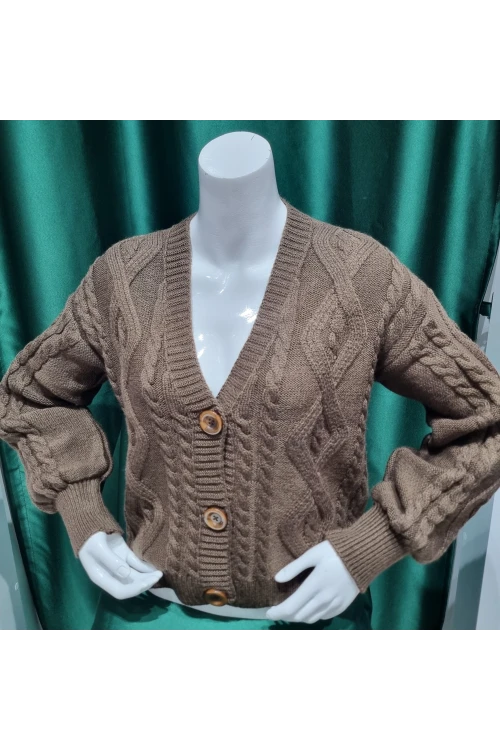 KADIN KAHVE V YAKA ÖNDEN DÜĞMELİ DESENLİ ÖRME TRİKA CEKET