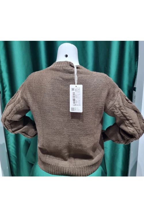 KADIN KAHVE V YAKA ÖNDEN DÜĞMELİ DESENLİ ÖRME TRİKA CEKET