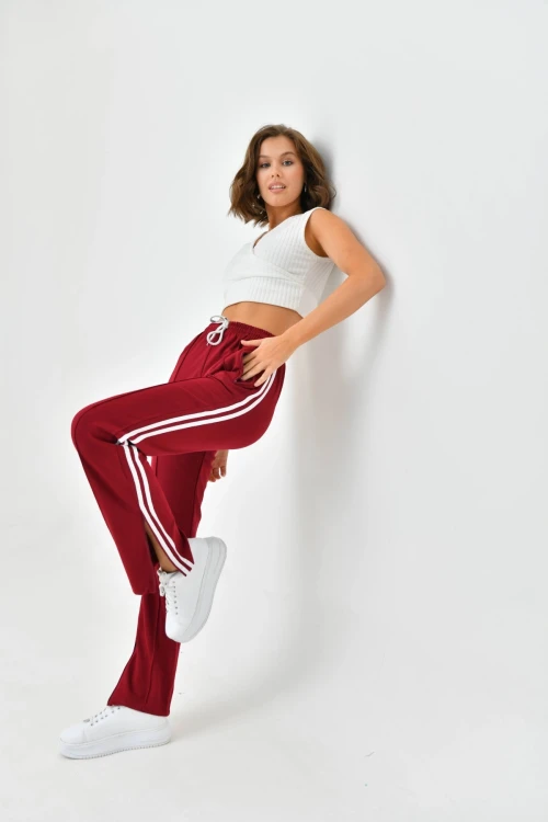 Kadın Kırmızı Yanları Şeritli Eşofman Altı