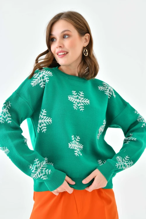 Kadın Kazak Yılbaşı Konseptli Kar Desenli Kazak Yeşil - 10560