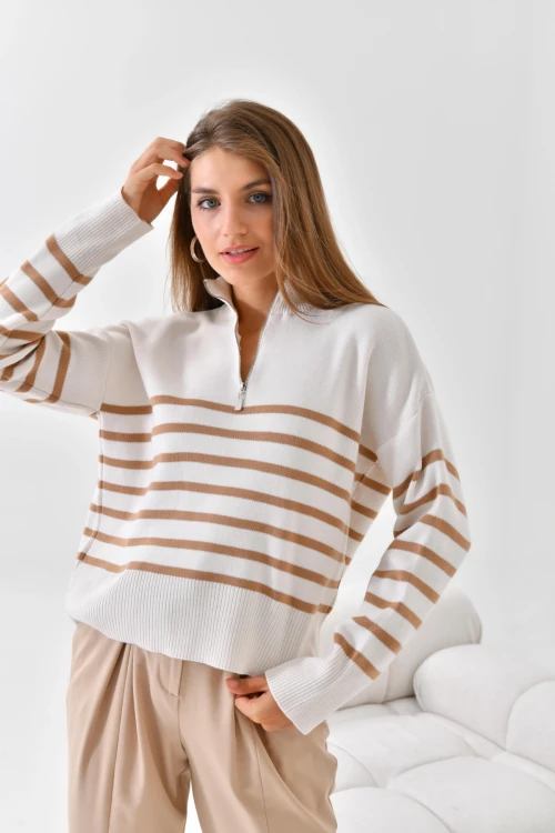 10341 KADIN CAMEL YAKALI FERMUARLI ÇİZGİLİ DESENLİ  KAZAK