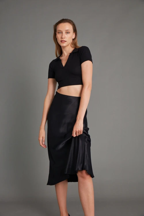 Kadın Siyah Polo Yaka Basic Crop Body