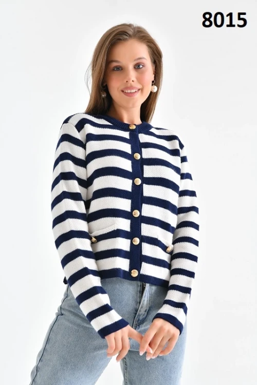 KADIN YAKASIZ ÇİFT RENK CEP VE DÜĞME DETAYLI CEKET