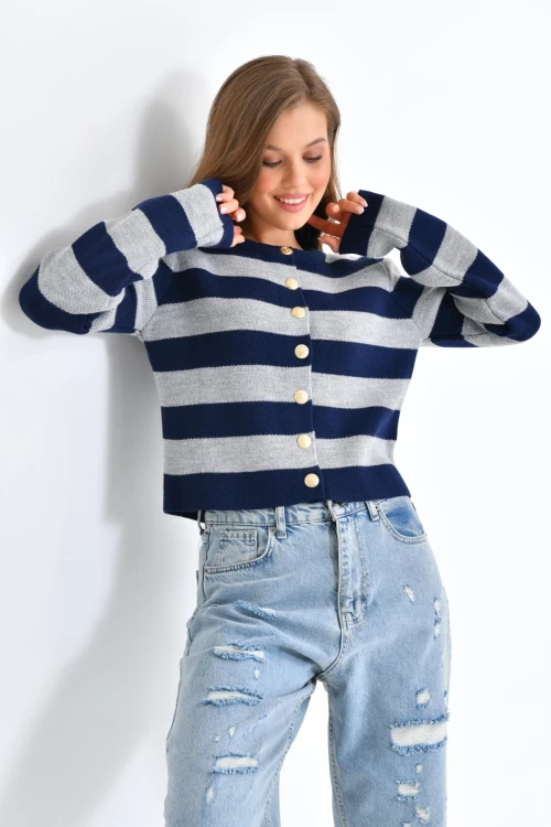 KADIN YAKASIZ DÜĞME DETAYLI ÇİFT RENK ÖRME CEKET