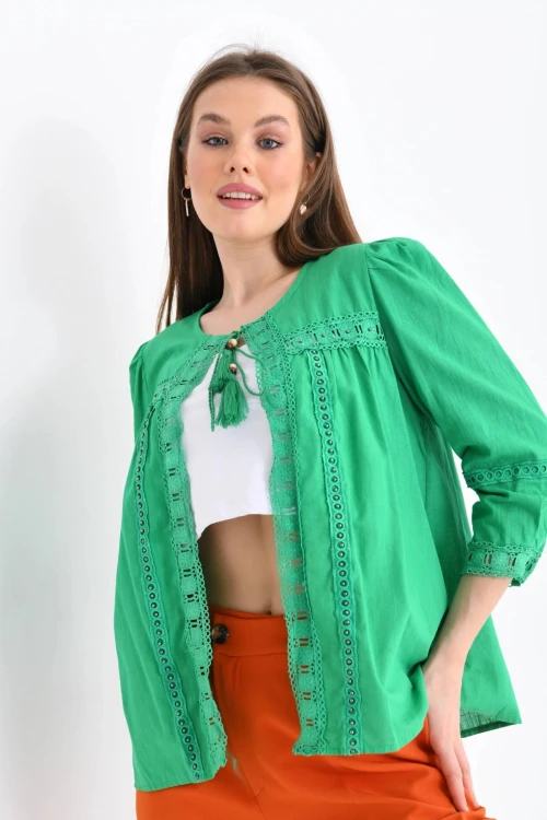 Yeşil Renk Önden Bağlama Detaylı Bluz