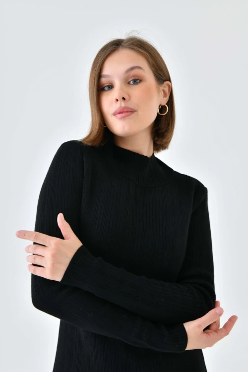 Kadın Elbise Boyunlu Yırtmaçlı Örme Elbise Siyah - 10582