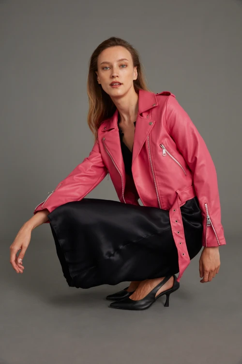 Kadın Mont Çok Cepli Bel Kemer Detaylı Deri Mont Pembe BİR BEDEN BÜYÜK ALINIZ -  M020