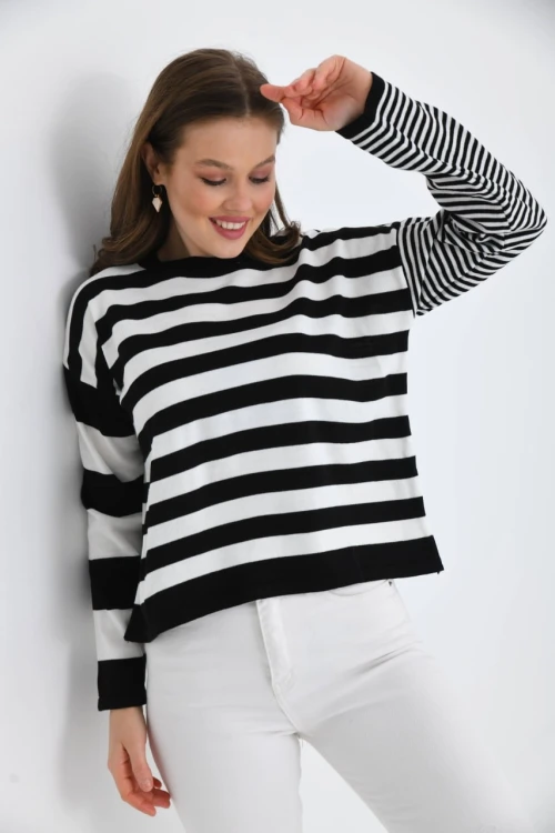 Kadın Kazak Siyah Beyaz Çizgili Bisiklet Yaka Kazak Siyah - 10141