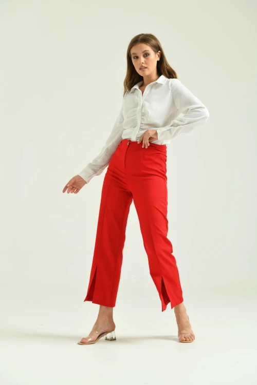 Kadın Pantolon Yan Büzgülü Paça Yırtmaçlı Kumaş Pantolon Kırmızı - T033