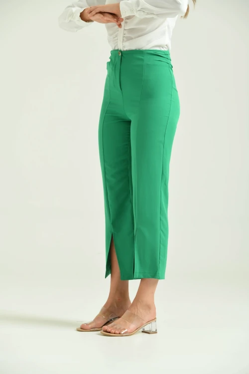 Kadın Pantolon Yan Büzgülü Paça Yırtmaçlı Kumaş Pantolon Yeşil - T033