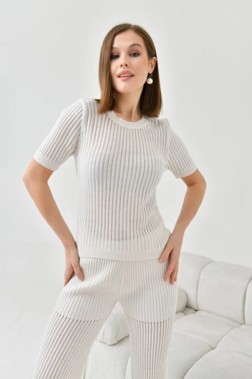 10713 TAŞ BİSİKLET YAKALI KISA KOLLU DELİKLİ DESENLİ PANTOLONLU TAKIM