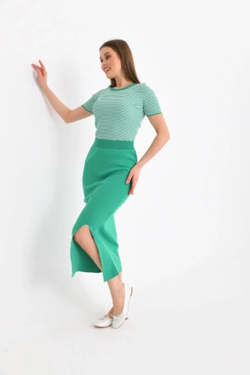 Kadın Etek Bel Lastikli Ön Yırtmaçlı Maksi Boy Düz Etek Bebe Yeşili - 10049