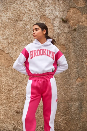 Kadın Beyaz Kapüşonlu Baskı Detay Garnili Şardonlu Takım