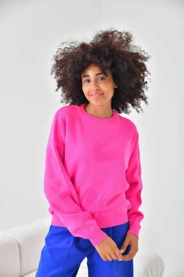 10318 KADIN PEMBE BİSİKLET YAKA KALP DESENLİ KAZAK