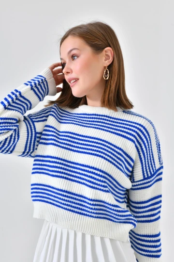 KADIN SAKS BİSİKLET YAKA ÇİFT RENK ÇİZGİLİ MODEL KAZAK