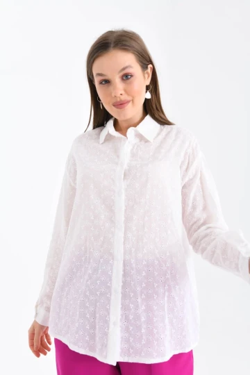 Motifli Kadın Gömlek Delikli Desen Klasik Kadın Gömlek Kemik - 23081