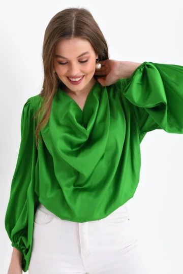 Kadın Gömlek Degaje Yaka Dökümlü Saten Gömlek Kadın Gömlek B.Yeşil - 33026