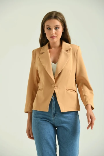 Kadın Blazer Ceket Bel Boy Vatkalı Tek Düğmeli Blazer Bej - T026