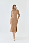 Kadın Elbise Boyunlu Yırtmaçlı Örme Elbise Camel - 10582