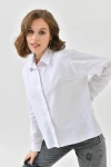 Kadın Gömlek Önü Kısa Arkası Uzun Yanları Düğmeli Gömlek Kemik - 32008