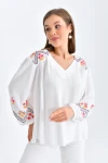 Kadın Bluz Omuz ve Kolları İşlemeli Büzgülü Kadın Bluz Ekru - 33035